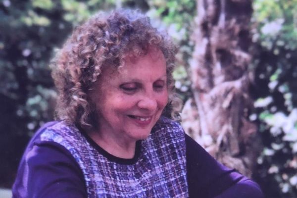 Imatge de Saviesa Compartida | La poesia d’Anna Dodas o la pervivència d’un paisatge amb Carme Rubio